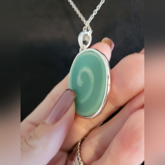 NWOT Teal Design Necklace - Picture 5 of 6